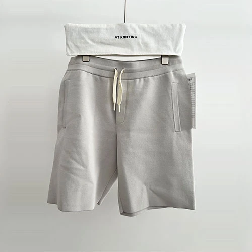 Pantalons curts de senderisme a l'aire lliure