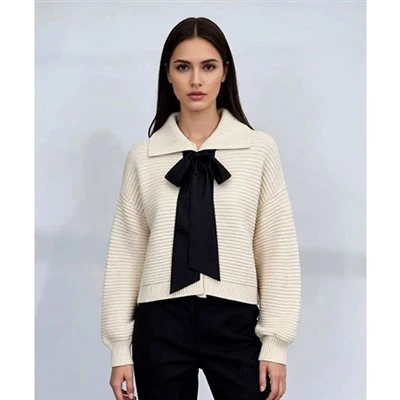 Top de coll sense costures de roba sencera